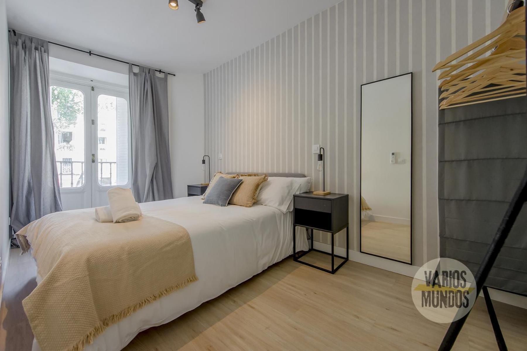 Spacious New Aparment Para 8Pax En La Plaza De Tirso E1 マドリード エクステリア 写真